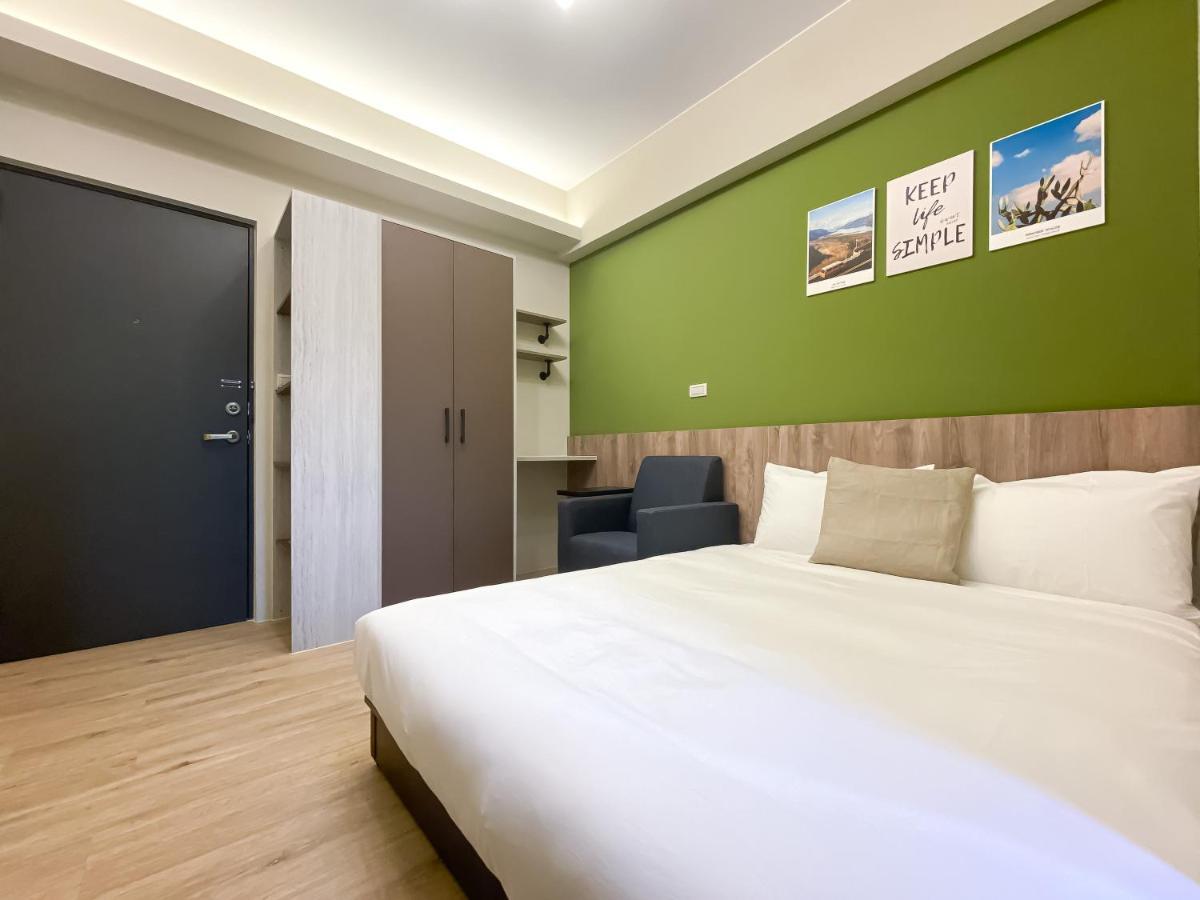 想想旅居 Allegro Hostel Тайчжун Экстерьер фото
