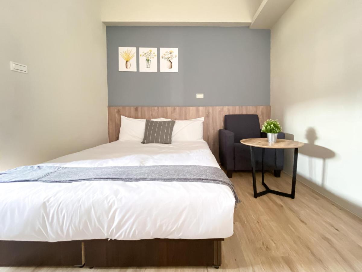 想想旅居 Allegro Hostel Тайчжун Экстерьер фото