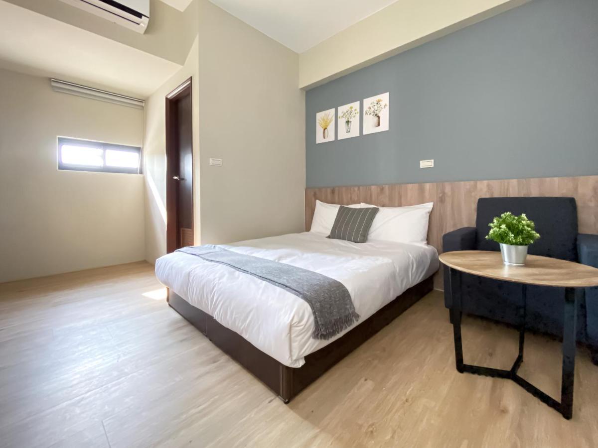 想想旅居 Allegro Hostel Тайчжун Экстерьер фото