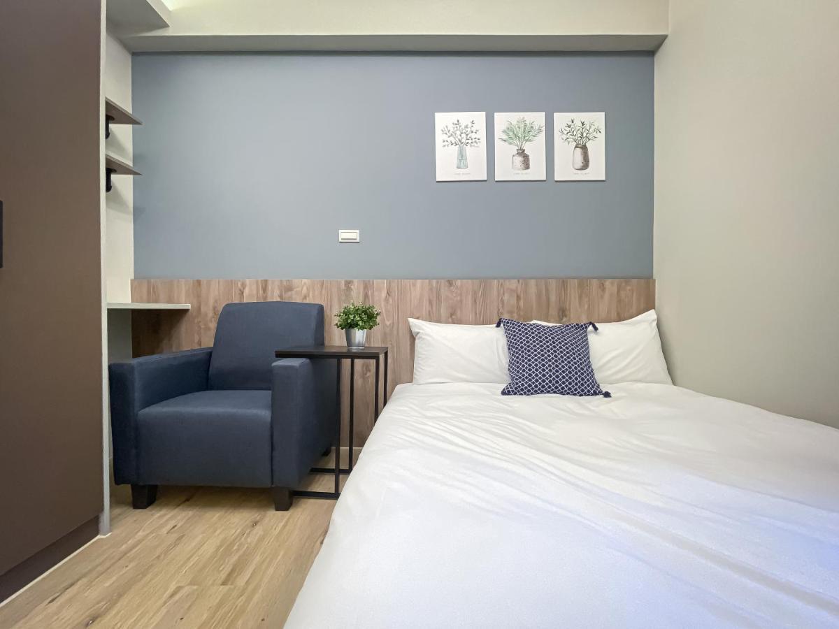 想想旅居 Allegro Hostel Тайчжун Экстерьер фото