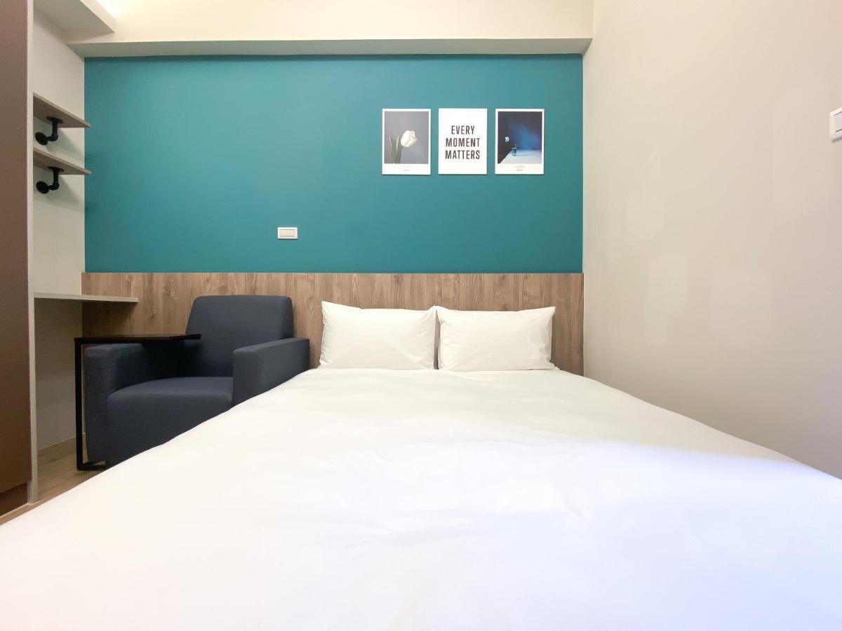 想想旅居 Allegro Hostel Тайчжун Экстерьер фото